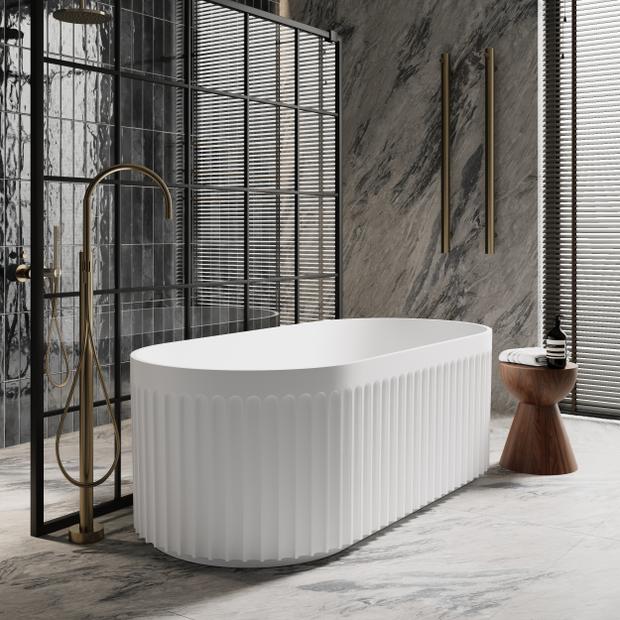 Laurel Freestanding Bath